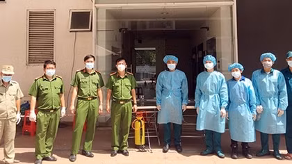Công an phường kiểu mẫu thực hiện “nhiệm vụ kép”