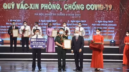 MB ủng hộ 60 tỷ đồng vào Quỹ Vaccine phòng chống COVID-19