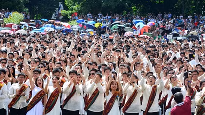 Sinh viên Philippines được học miễn phí