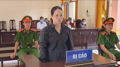 Người chồng hờ mất mạng vì tưới dầu định đốt chết vợ