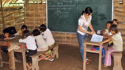 Đưa 18 trí thức trẻ tình nguyện đến công tác tại vùng khó khăn