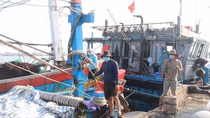 Ngư dân quyết tâm bám biển góp phần bảo vệ chủ quyền