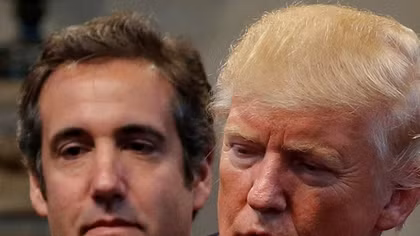 "Sóng gió" với ông Donald Trump