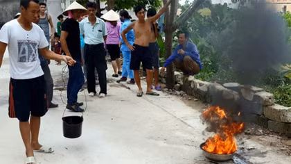 11 giếng nước nhiễm xăng do bể chứa rò rỉ
