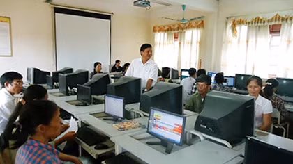 Việt Nam đạt bước tiến lớn trong phổ cập giáo dục và xóa nạn mù chữ