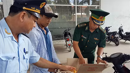 Chống buôn lậu thuốc lá: Không nên tạo vùng “trũng” về giá