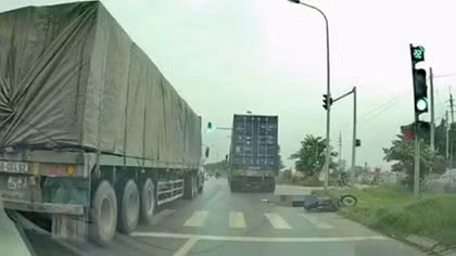 Tìm được lái xe container tông chết cô gái rồi bỏ chạy 