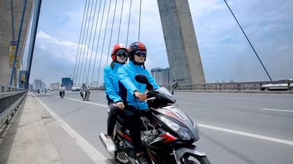 Áo bảo hiểm xe máy - sáng chế của 3 cựu SV Đại học Bách khoa