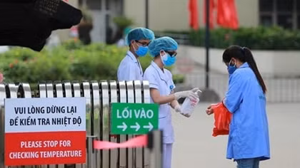 Nhân viên y tế khai báo không trung thực có thể bị thôi việc