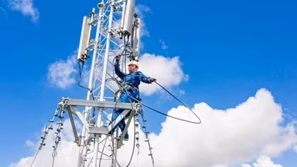 Những dấu mốc ấn tượng trên chặng đường phát triển 25 năm của VinaPhone