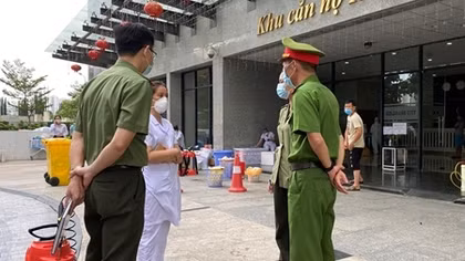 Khoanh vùng một số chiến sĩ Công an quận Bắc Từ Liêm tiếp xúc với ca bệnh COVID-19