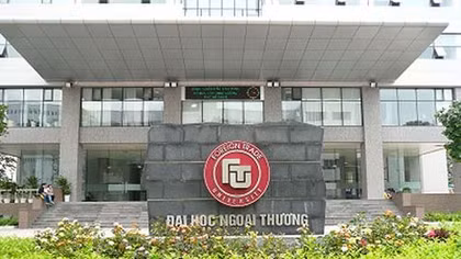 Đại học Ngoại thương buộc thôi học 2 sinh viên Hòa Bình gian lận điểm