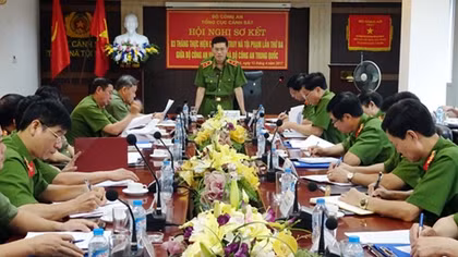 Những lát cắt khốc liệt và tinh vi khi bắt đối tượng truy nã quốc tế