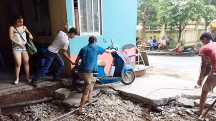 Nhà tái định cư xuống cấp trầm trọng