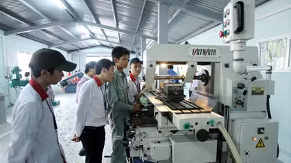 Vì sao doanh nghiệp khoa học công nghệ vẫn què quặt?