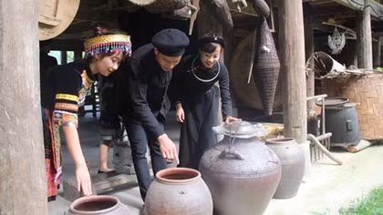 Thấm bùa mê ta ngược Kỳ Cùng