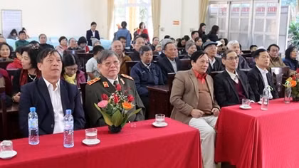 Xúc động “Ngày trở về”của cựu học sinh miền Nam