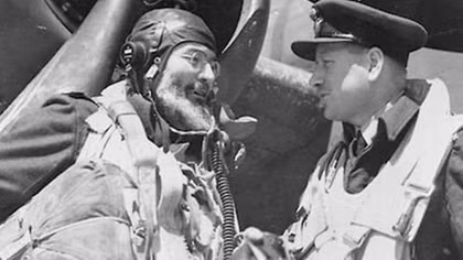 Gia tài đồ sộ của nhà văn Ernest Hemingway 