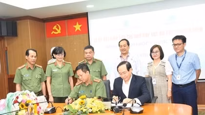 Bệnh viện 30/4 và Bệnh viện ĐHYD TP Hồ Chí Minh ký kết hợp tác chuyên môn