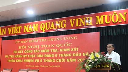 Không để lọt vào cấp ủy những người không đủ điều kiện, thiếu gương mẫu
