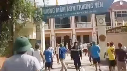 Dập tắt đám cháy tại trường mầm non Trường Yên ngày cuối tuần
