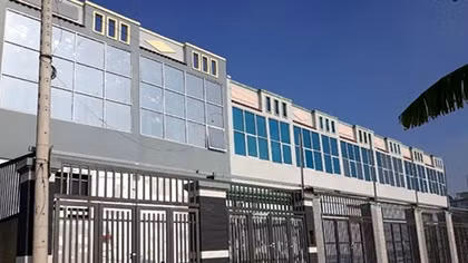 Tháo dỡ công trình xây dựng sai phép thách thức dư luận 