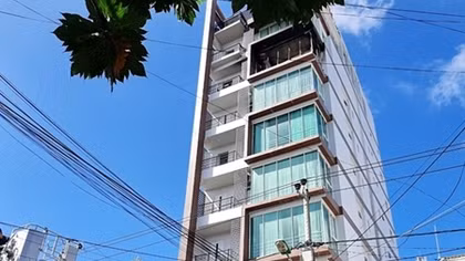 Cháy trên tầng 7 khách sạn Đông Hưng ở phố biển Nha Trang