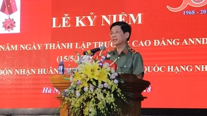 Trường Cao đẳng ANND I đón nhận Huân chương Bảo vệ Tổ quốc hạng Nhất
