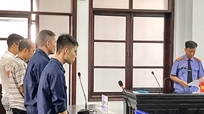 Dẫn dắt gái nước ngoài bán dâm 4 bị cáo lãnh án 16 năm 6 tháng tù
