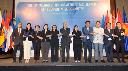 Hợp tác tạo thuận lợi cho thương mại của khối ASEAN
