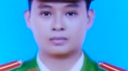 Thăng cấp bậc hàm cho chiến sĩ hy sinh khi truy bắt tội phạm