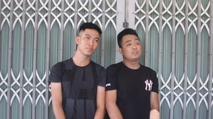 Giấu ma túy trong áo sơ mi di chuyển bằng xe khách, hai 9x bị "tóm"
