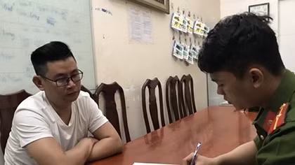 Quản lý Beer Clup cùng nhân viên bán ma túy cho khách