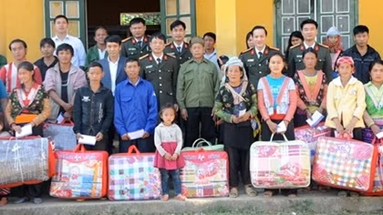 Báo CAND mang Tết tới bà con chòm bản Hô Huổi Luông