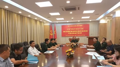 Tổ chức chương trình "Xuân Biên phòng ấm lòng dân bản" 