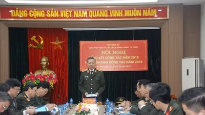 Hoàn thiện xây dựng chủ trương, chính sách về pháp luật mang tính chiến lược