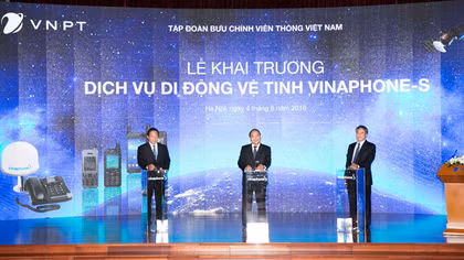Thủ tướng Nguyễn Xuân Phúc dự lễ khai trương dịch vụ di động vệ tinh VinaPhone- S