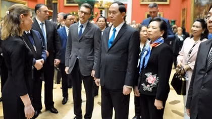 Chủ tịch nước Trần Đại Quang thăm các "địa chỉ đỏ" ở Saint Peterburg