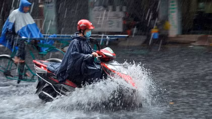 Mưa dông diện rộng ở miền Bắc 