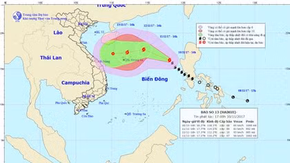 Bão số 13 liên tục tăng cấp khi đi vào biển Đông 