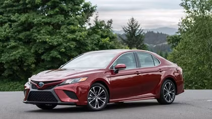 Toyota đưa Camry thế hệ 8 trở lại châu Âu