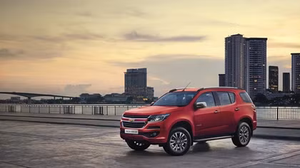 Soi đối thủ mới của Toyota Fortuner trước ngày đến Việt Nam