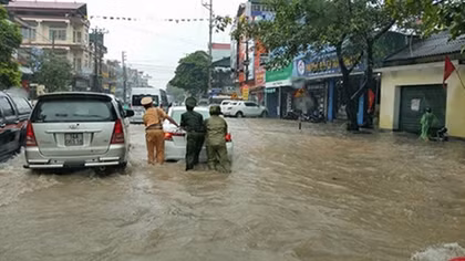 Cần kiểm tra bộ phận nào trên xe hơi sau khi đi đường ngập nước?