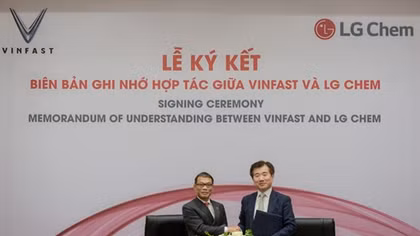 VinFast bắt tay LG Chem sản xuất pin xe điện