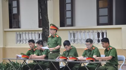 Giảm thời hạn chấp hành án phạt tù cho 14 phạm nhân