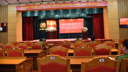 Bế giảng tập huấn nghiệp vụ cho Cảnh sát Quản lý hành chính về trật tự xã hội