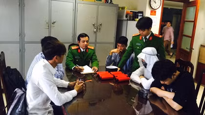 5 đối tượng phát tán clip “bom đường phố” thừa nhận câu view lấy tiền quảng cáo