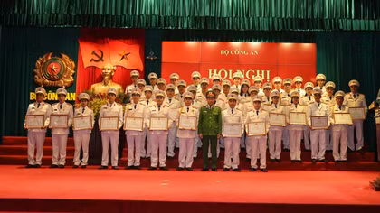 Xác định công tác quản lý, giáo dục đối tượng là một trong những nhiệm vụ trọng tâm