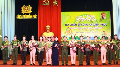 Hội thi nữ chiến sỹ Công an Vĩnh Phúc duyên dáng, tài năng