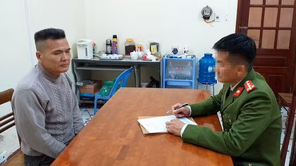 Mâu thuẫn khi chơi cờ tướng, đâm mẹ và vợ của bạn cờ